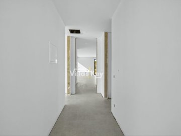 ideeeb7f01-0000-0500-0000-00001797375d