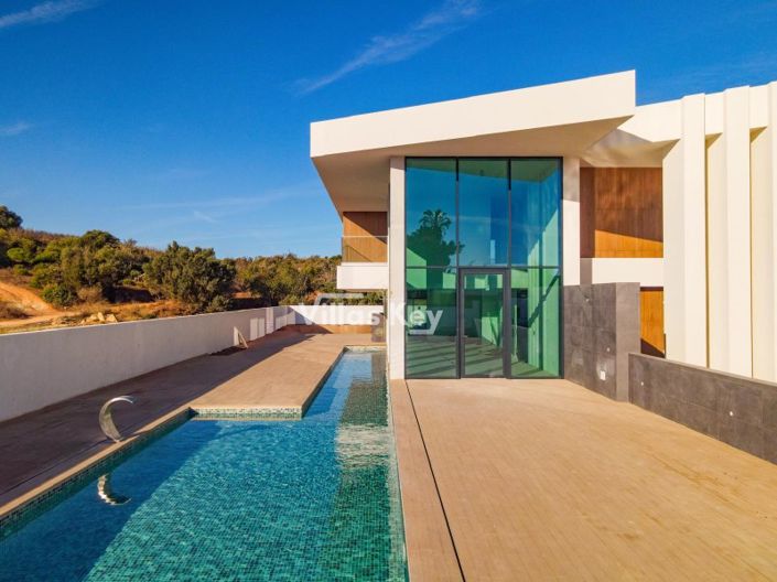 Image No.7-3 Bed House for sale