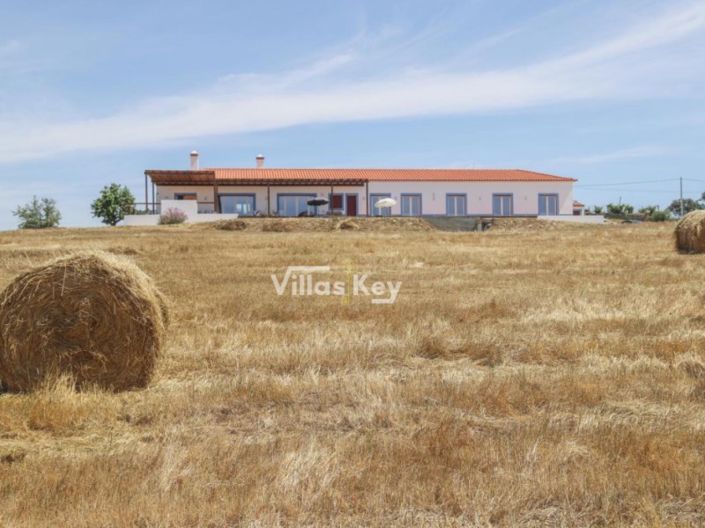 Image No.44-5 Bed Farmhouse for sale