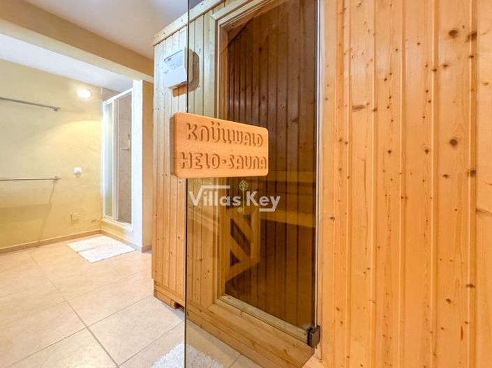 Image No.21-4 Bed House for sale