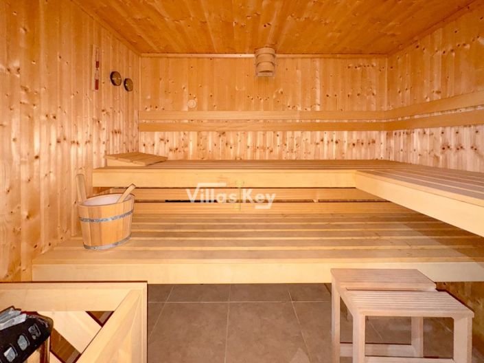 Image No.23-4 Bed House for sale