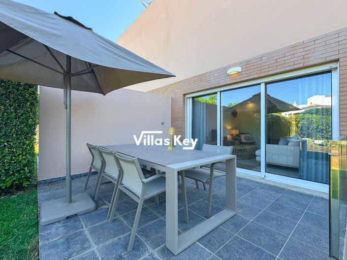 Image No.9-3 Bed House for sale