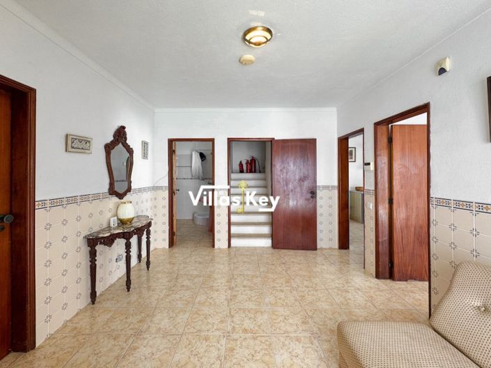 Image No.12-4 Bed House for sale