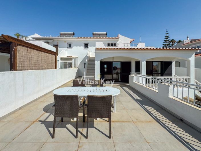 Image No.4-4 Bed House for sale