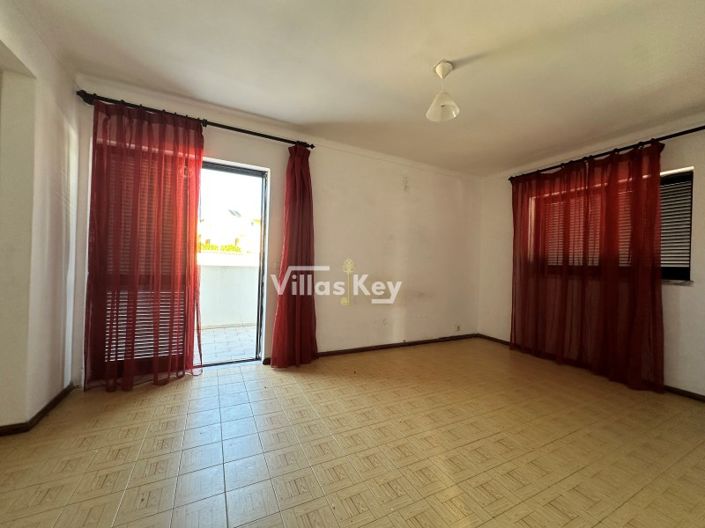 Image No.28-4 Bed House for sale