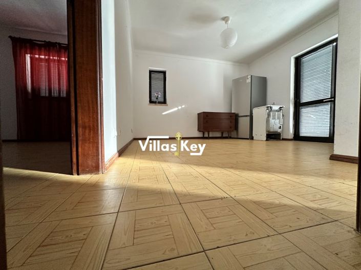 Image No.44-4 Bed House for sale