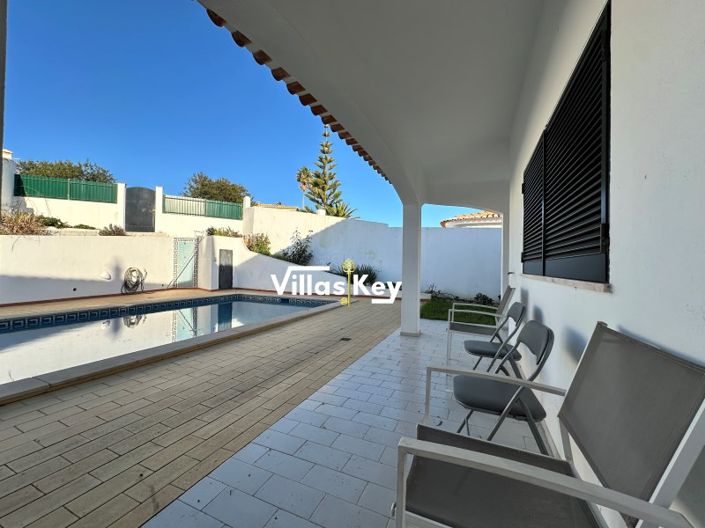 Image No.45-4 Bed House for sale