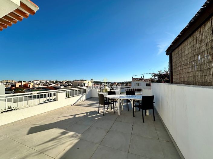 Image No.47-4 Bed House for sale