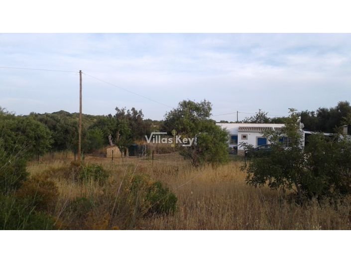 Image No.17-2 Bed Farmhouse for sale