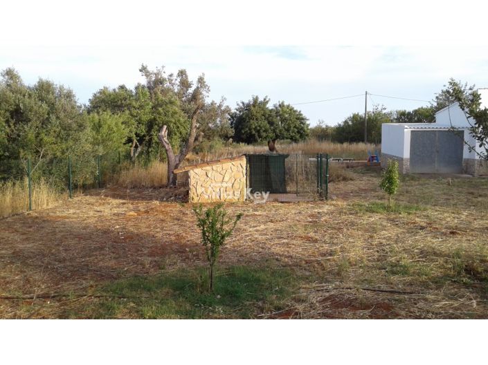 Image No.18-2 Bed Farmhouse for sale