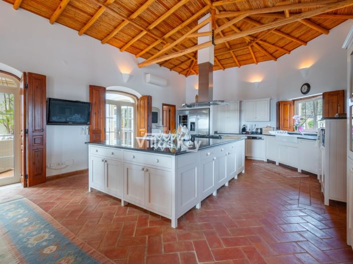 Image No.10-4 Bed House for sale