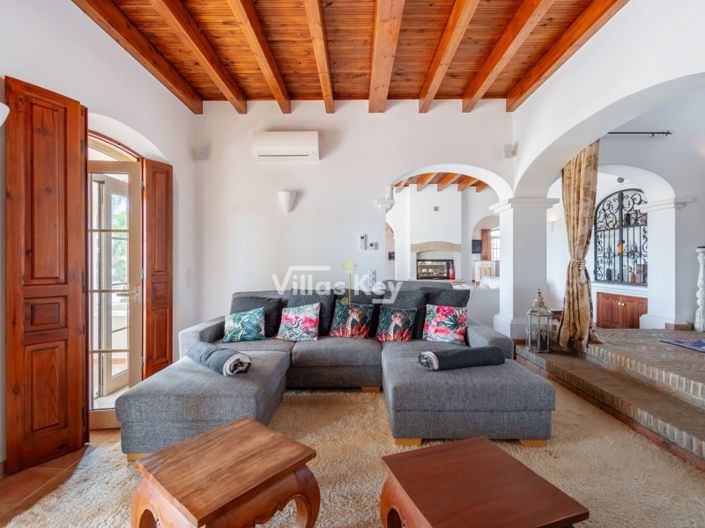 Image No.14-4 Bed House for sale