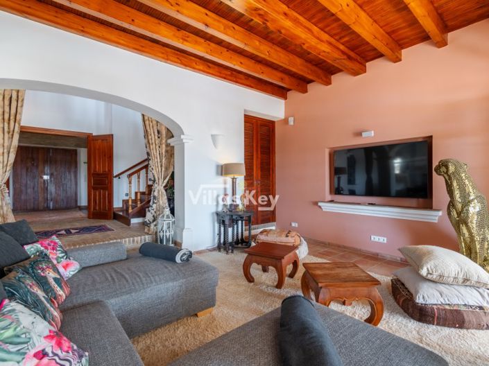 Image No.15-4 Bed House for sale