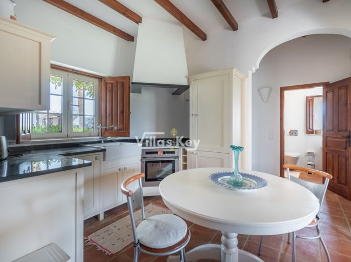 Image No.32-4 Bed House for sale