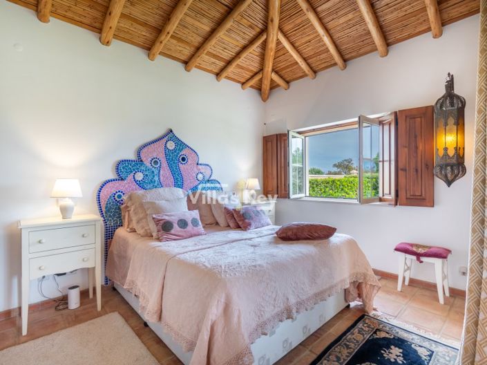 Image No.36-4 Bed House for sale