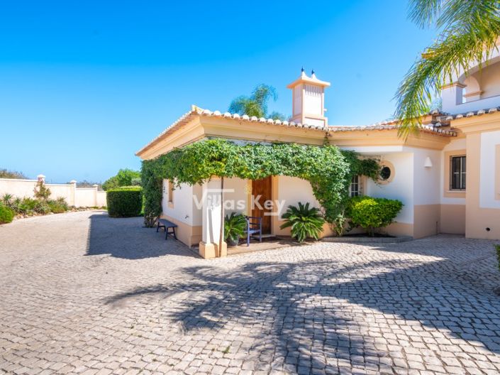 Image No.44-4 Bed House for sale