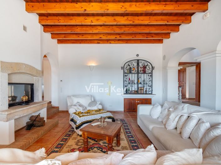 Image No.5-4 Bed House for sale