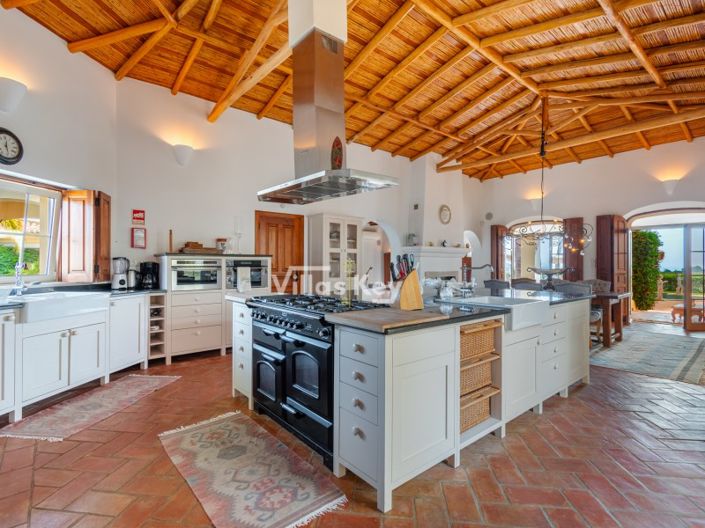 Image No.9-4 Bed House for sale