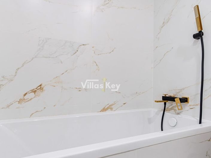 Image No.16-2 Bed Apartment for sale