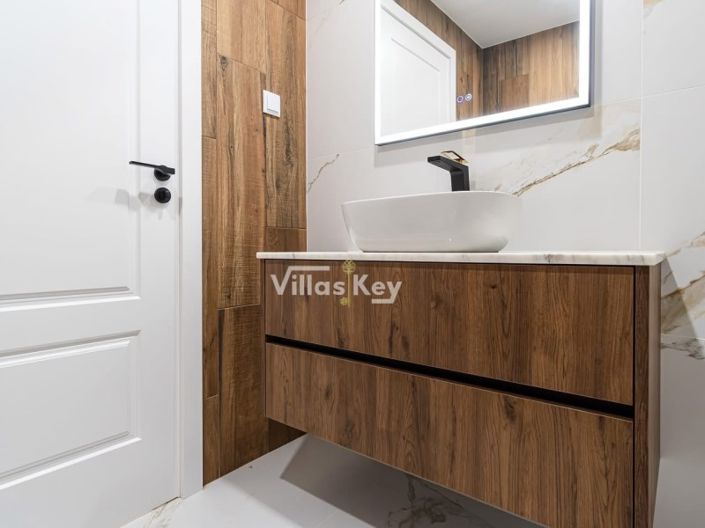 Image No.17-2 Bed Apartment for sale