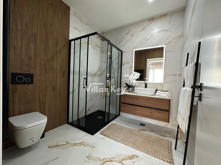 Image No.19-2 Bed Apartment for sale