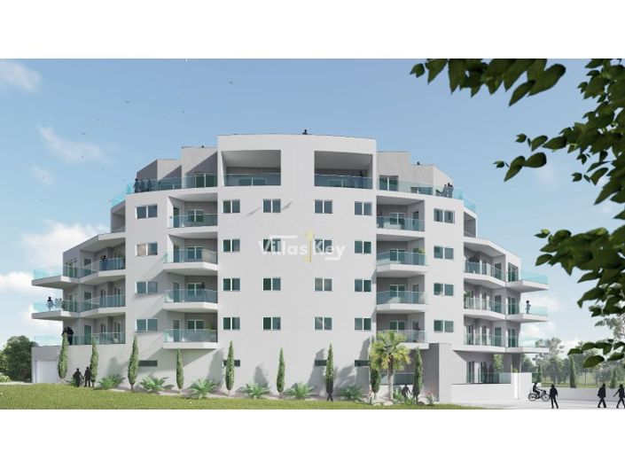 Image No.20-4 Bed Apartment for sale