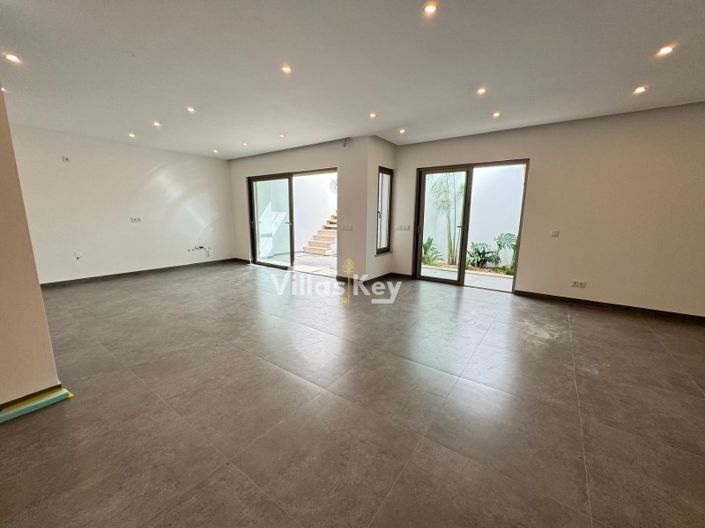 Image No.10-4 Bed House for sale