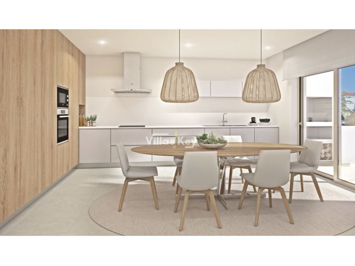 Image No.6-4 Bed House for sale