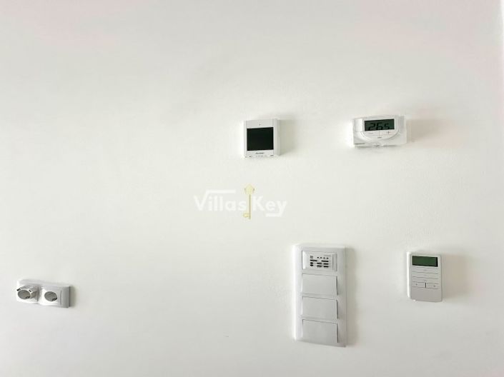 Image No.23-4 Bed House for sale