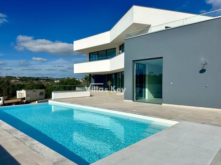 Image No.31-4 Bed House for sale