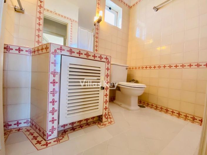 Image No.16-12 Bed Apartment for sale