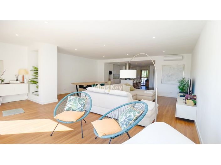 Image No.10-2 Bed House for sale