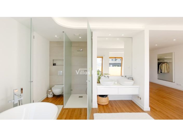 Image No.25-2 Bed House for sale