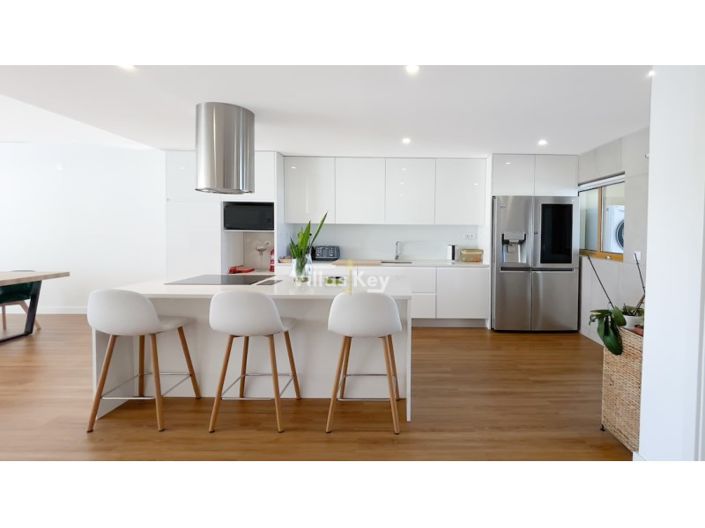 Image No.3-2 Bed House for sale