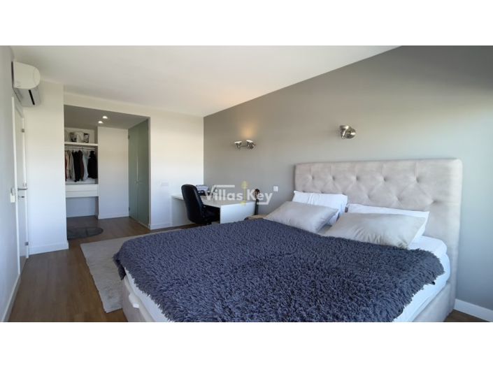 Image No.30-2 Bed House for sale