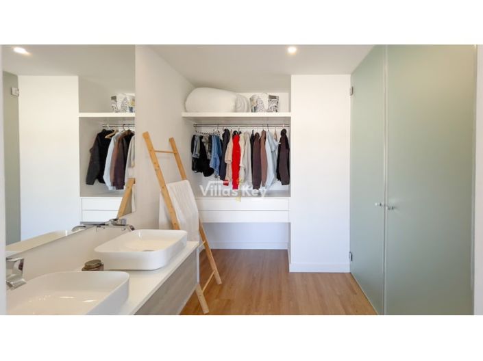 Image No.31-2 Bed House for sale