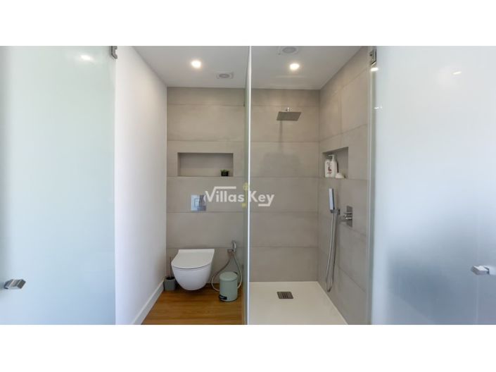 Image No.33-2 Bed House for sale