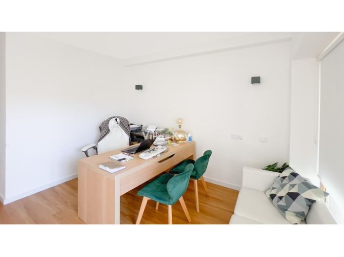 Image No.49-2 Bed House for sale