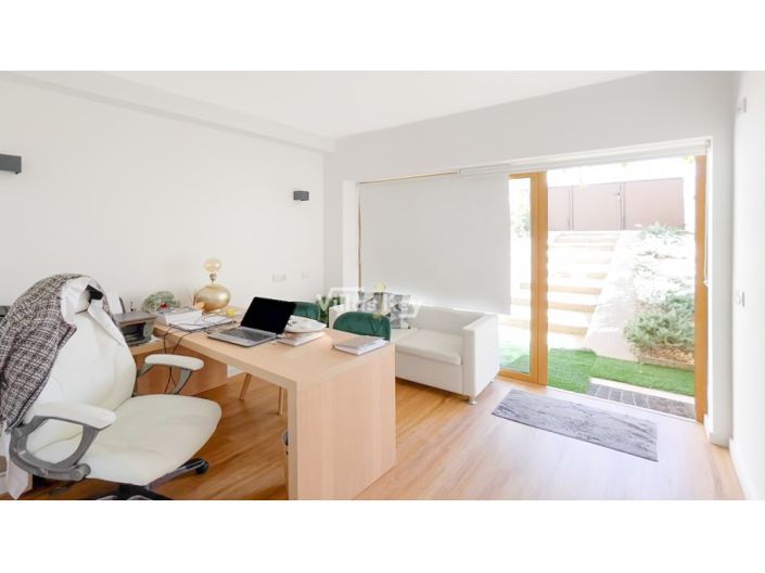 Image No.50-2 Bed House for sale