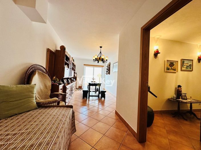 Image No.34-4 Bed House for sale