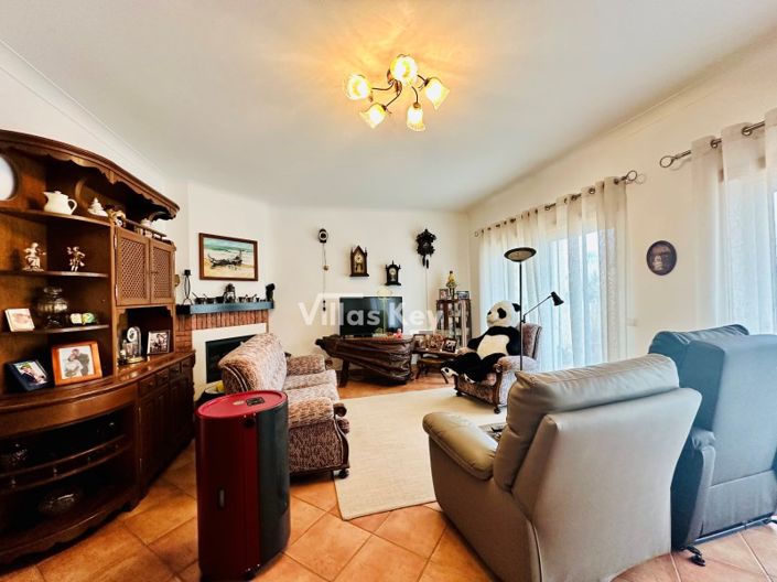 Image No.7-4 Bed House for sale