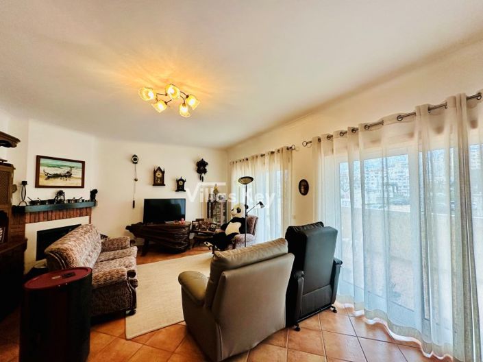 Image No.9-4 Bed House for sale