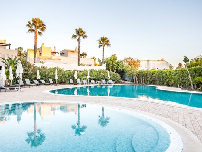 Image No.44-2 Bed House for sale