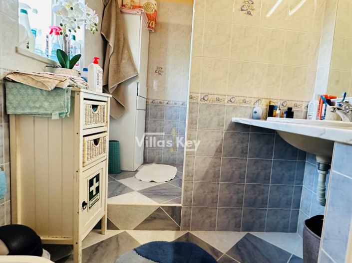 Image No.27-8 Bed Farmhouse for sale