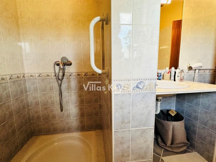 Image No.28-8 Bed Farmhouse for sale