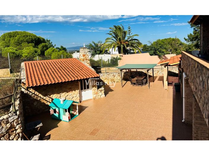 Image No.29-8 Bed Farmhouse for sale