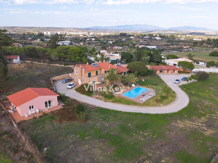 Image No.3-8 Bed Farmhouse for sale