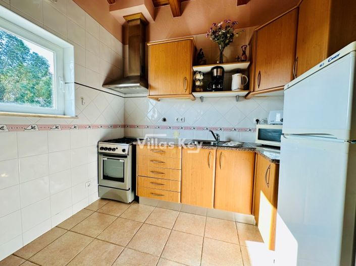 Image No.50-8 Bed Farmhouse for sale