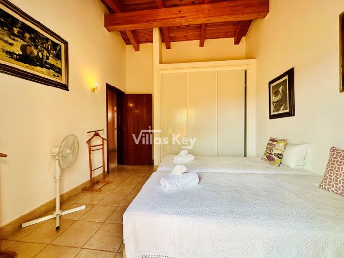 Image No.51-8 Bed Farmhouse for sale