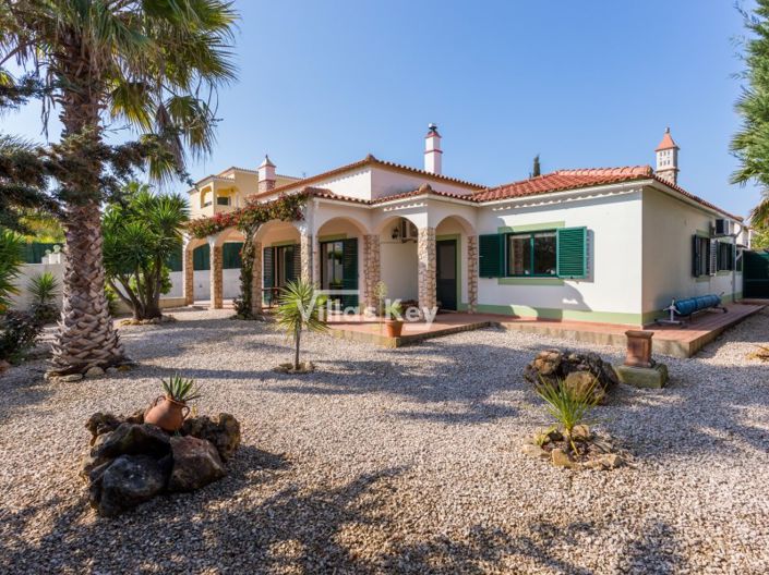 Image No.1-3 Bed House for sale